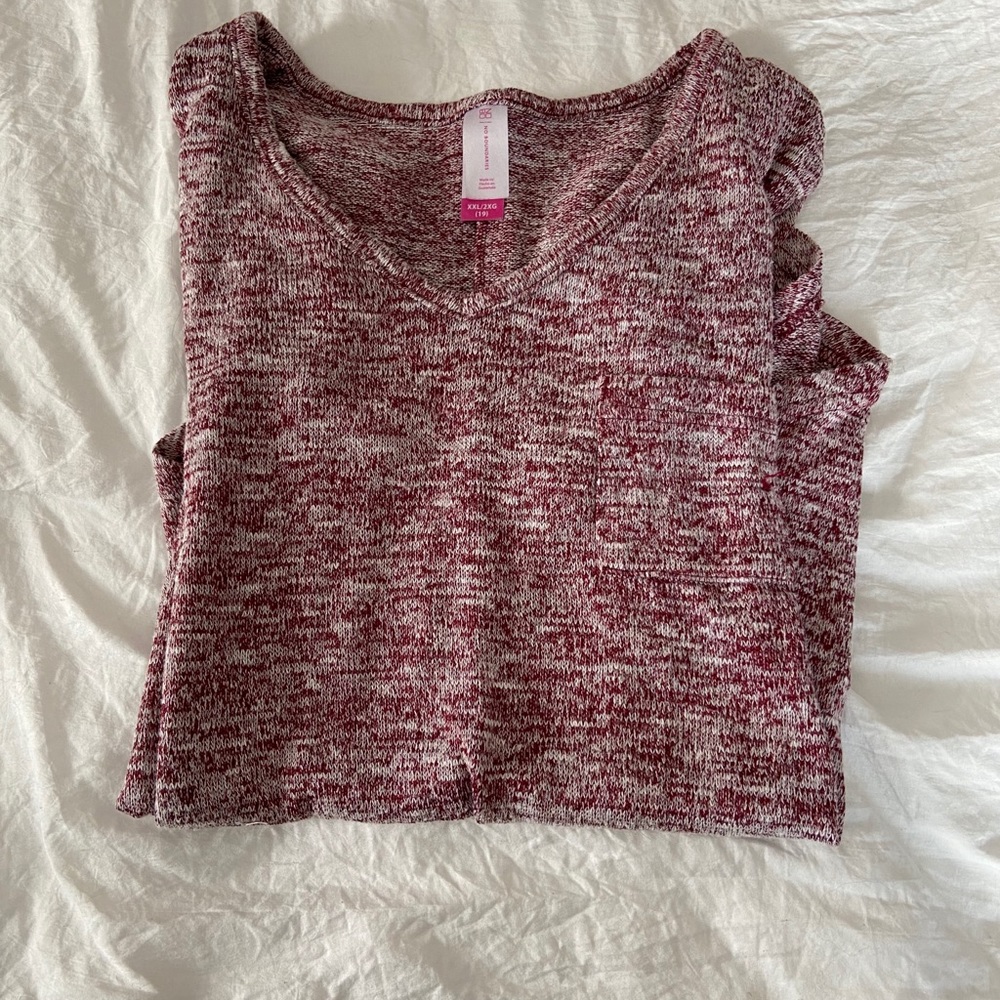 Red and white knitted t-shirt